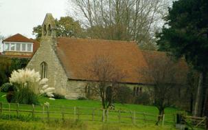  The church from Linford Lane